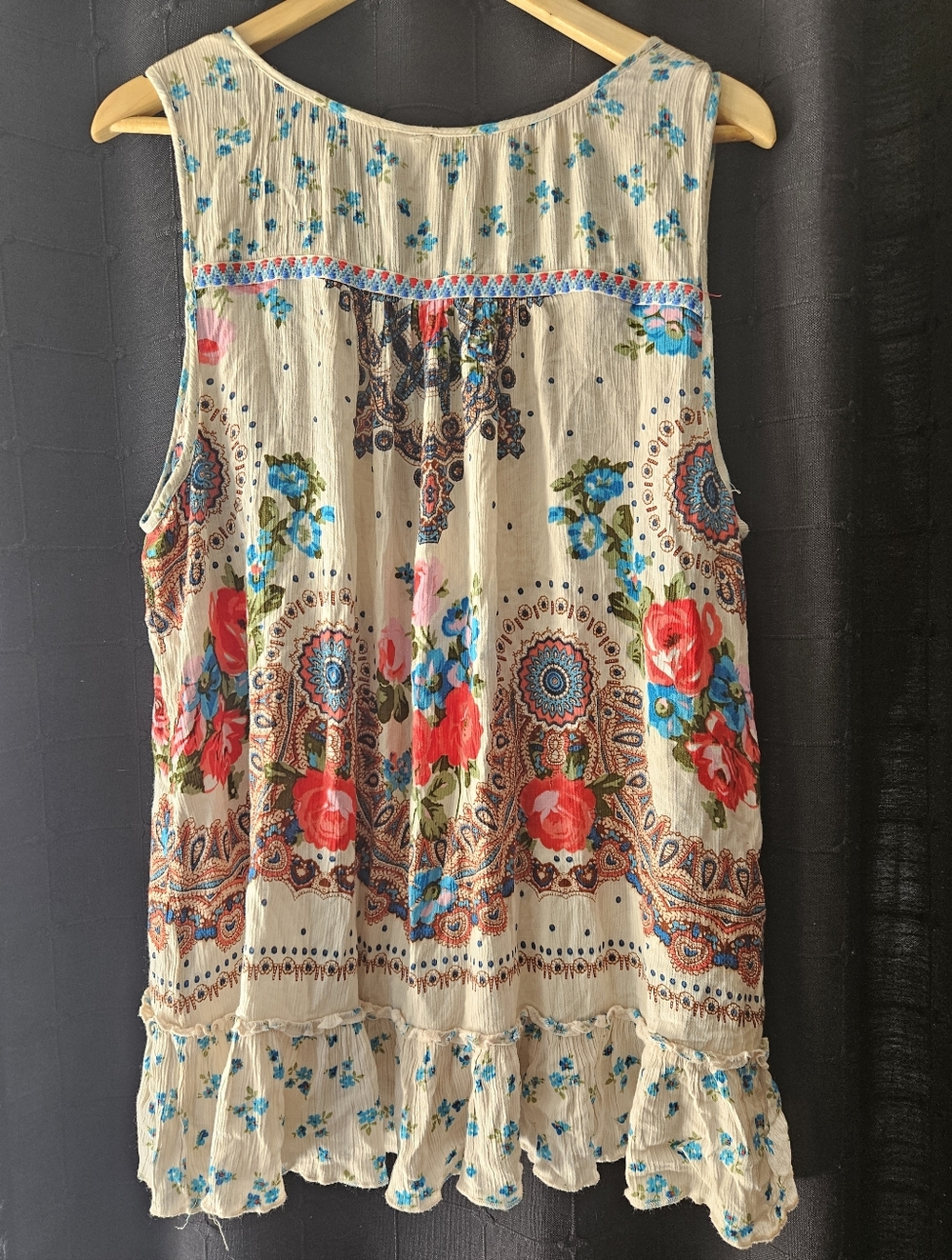 Bila Floral Paisley Boho Sleeveless Ruffle Blouse - Picture 5 of 11